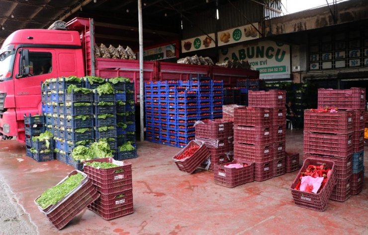 Sebze ve meyveye ihracat engeli fiyatları düşürüyor