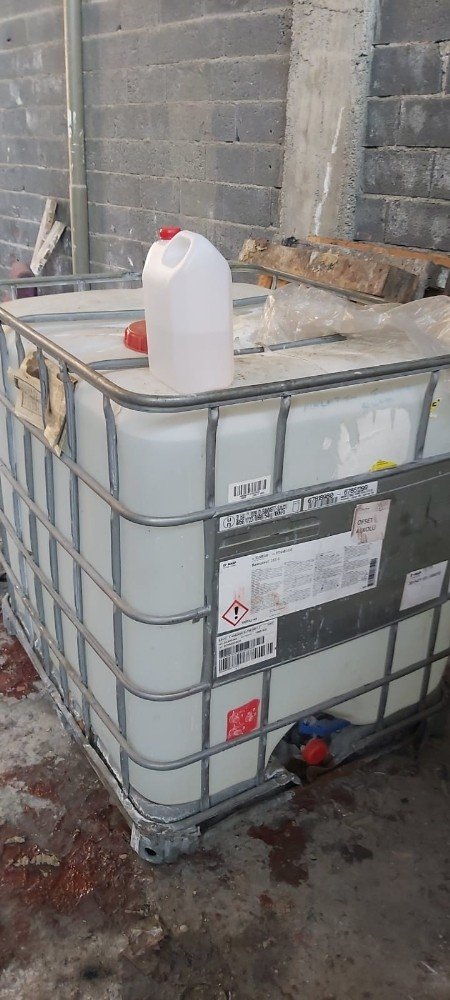 Adana’da 3 bin litre kaçak etil alkol ele geçirildi