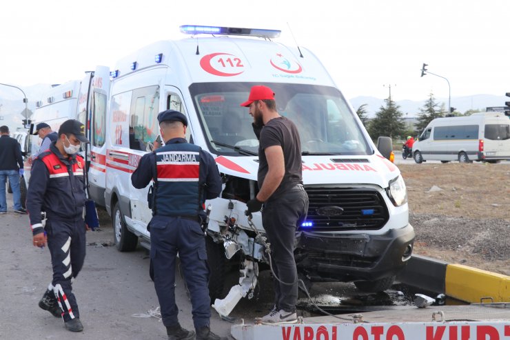 Bir ambulans kazası da Isparta'da