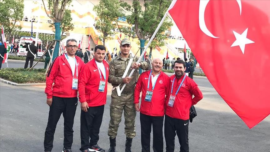 cinde-olimpiyata-giden-turk-askerler.jpg