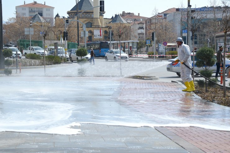 Kırşehir'de dezenfekte çalışmaları sürüyor