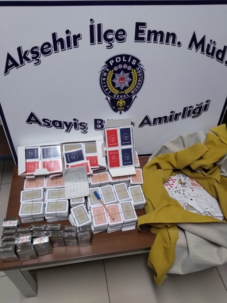 İhbarlar da baskınlar da bitmiyor! Akşehir’de eve kumar baskını