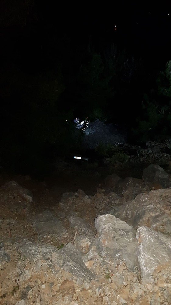 Bu feci kaza Alanya'da yaşandı! Uçuruma yuvarlanan otomobil 1 kişiye mezar oldu