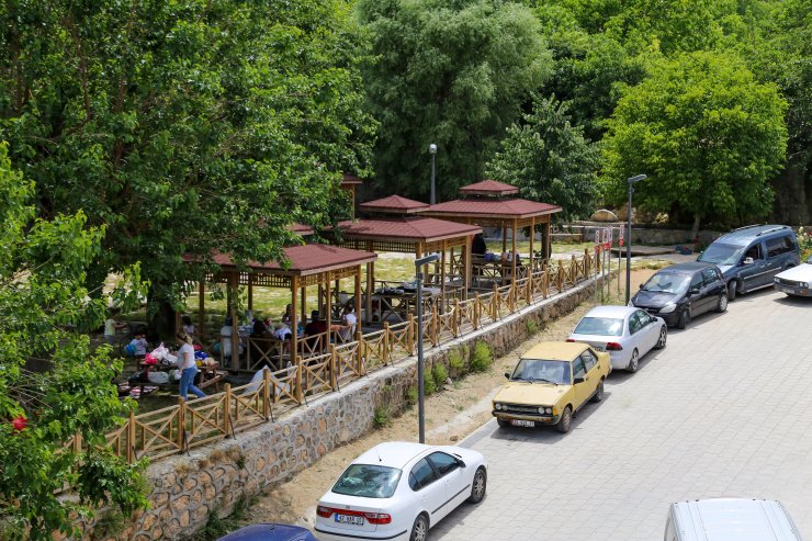 Konya'da yaşamanın ayrıcalığının tadını çıkarın ve haftasonu Hadim Yerköprü Şelalesi'ni gezin!