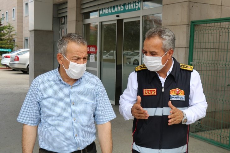 Kırşehir'de elektrik akımına kapılan belediye işçisi canından oluyordu