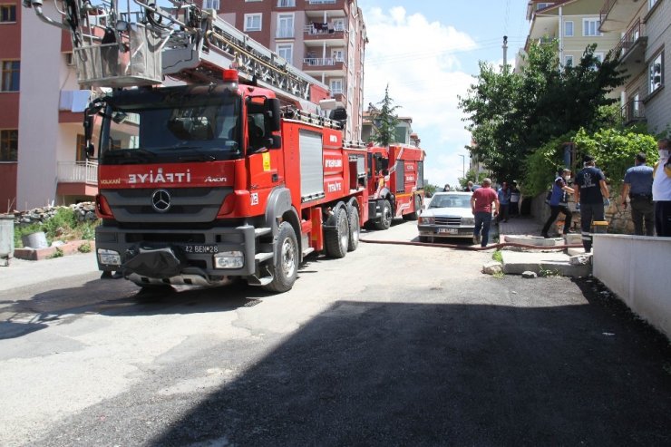 Konya’da bir evde çıkan yangın korkuttu