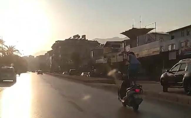 Antalyalı Motosikletli kendini sirkte sandı