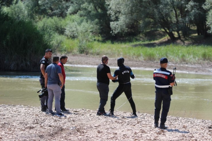 Kayseri'de Serinlemek için girdiği Kızılırmak'tan cansız bedeni çıktı