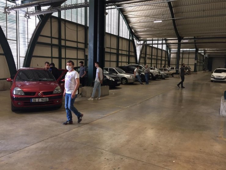 İkinci el oto pazarı yeniden açıldı! yüksek fiyatlardan