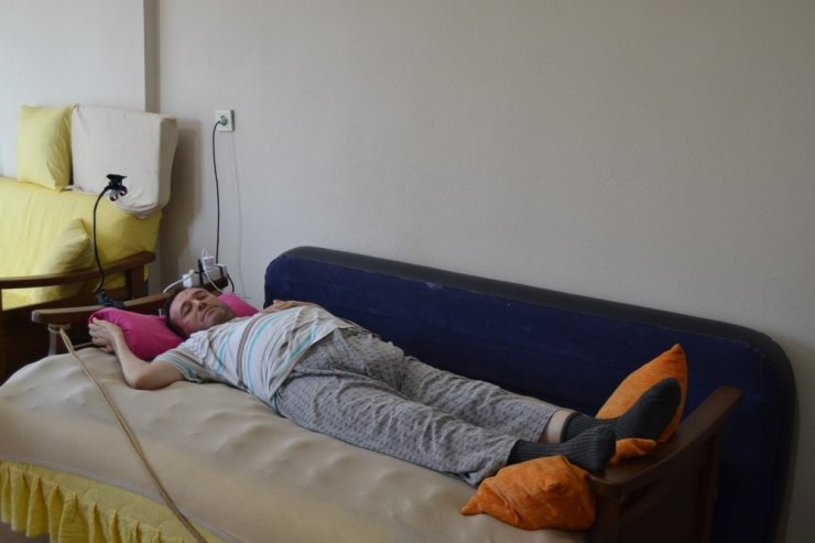 Manisa'da spor yaparken otomobilin çarptığı itfaiye eri şimdi yatağa mahkum oldu