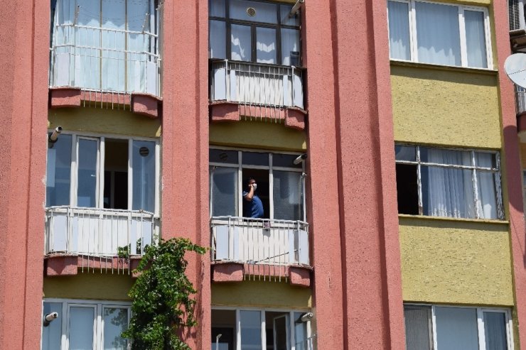 17 yaşındaki genç babası tarafından göğsünden bıçaklandı