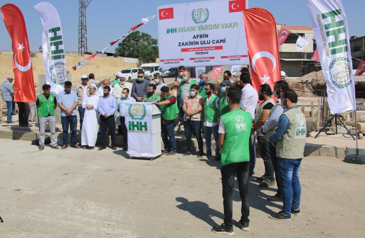 İHH Afrin'de 1500 kişilik cami yapıyor