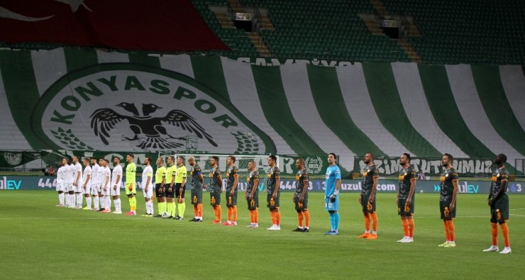 Konyaspor ilk yarıyı 2- 0 üstünlükle tamamladı