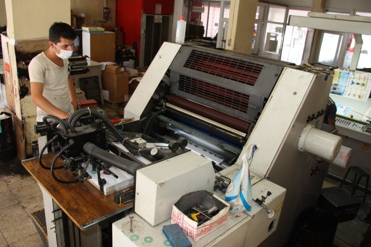 Korona günlerinde düğünler de davetiyeler de değişti