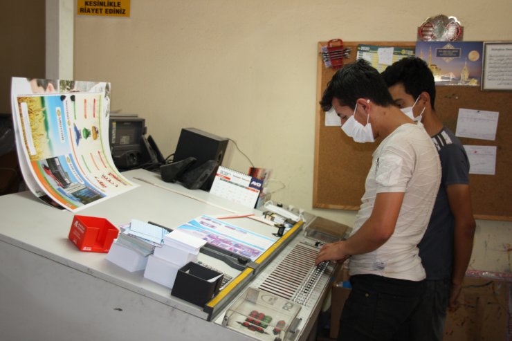 Korona günlerinde düğünler de davetiyeler de değişti