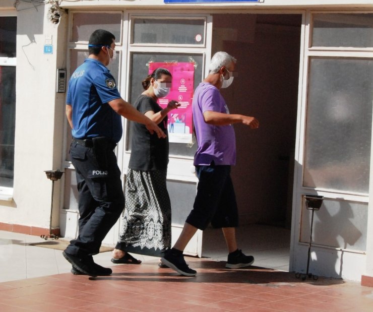 Minik ikizlere cinsel taciz iddiası! Anne dahil 4 kişi tutuklandı