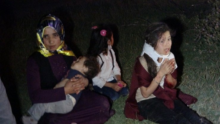 7 kişilik ailenin bindiği araç şarampole uçtu! Çocukların feryadı yürek dağladı