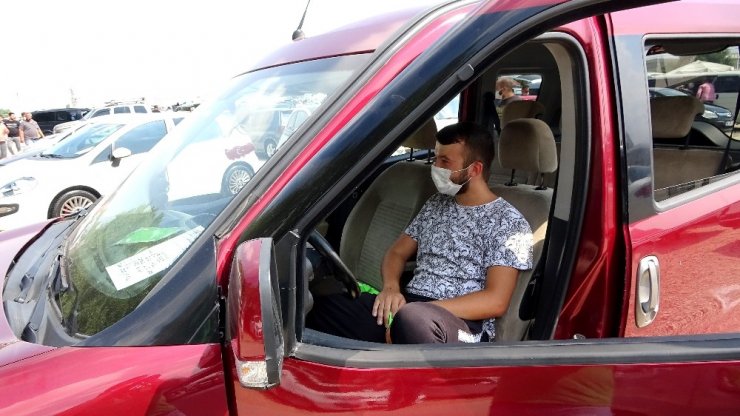 İkinci el oto değil sanki uçak pazarı! Müşteri çok alıcı yok