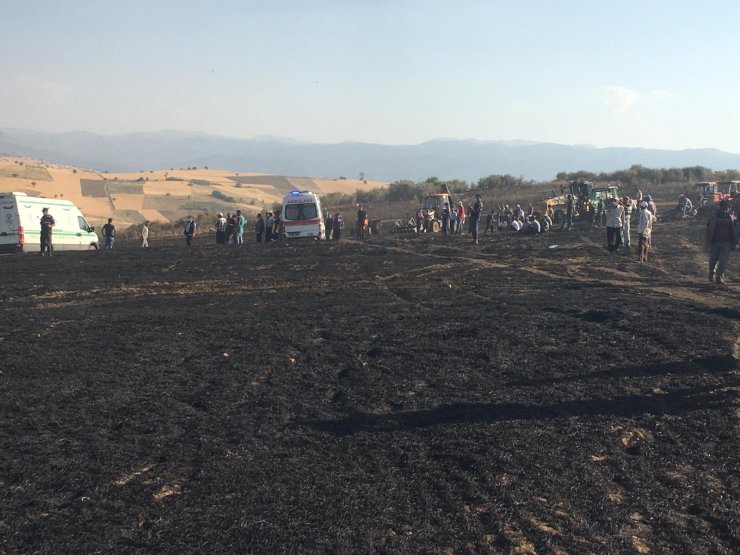 Konya'da buğday ekili tarla alev alev yandı! Müdahaleye çalışan çiftçi öldü