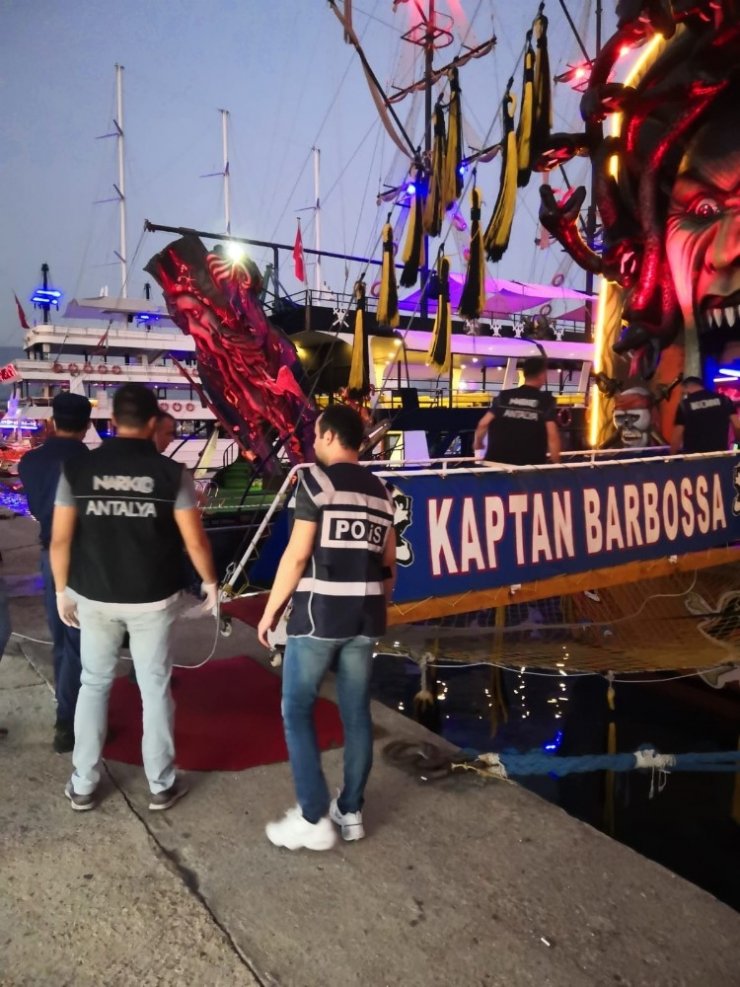 Alanya’da gezi tekneleri denetlendi