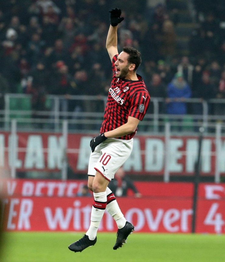 Hakan Çalhanoğlu en golcü sezonunu yaşadı