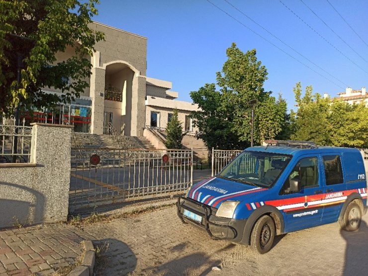 Şuhut'ta uyuşturucu operasyonu! 1 kişi tutuklandı