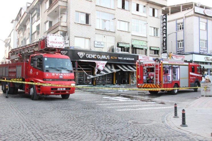 Karaman'da sabaha karşı iş yeri yangını! Büyük çapta maddi hasar oluştu