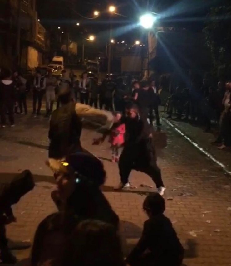 Koronavirüsten ölmezlerse silahtan ölecekler