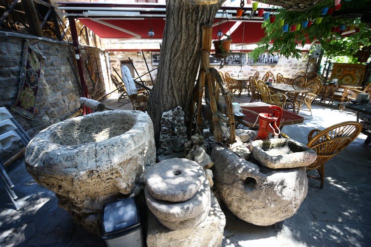 Bu eserler ve bu sokak Konya'da! Muhakkak ziyaret edin