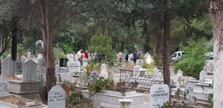 Ayrıldığı Suriyeli eşinden kızını alan cani baba önce Dila'yı sonra kendini astı