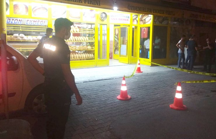 Ekmek fırınında silahlı kavga! Biri kadın iki kişi yaralandı