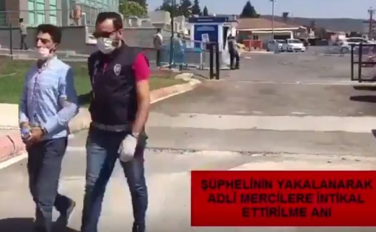 Gündüz vakti kapkaç yapan iki kişi kameralara yakalandı