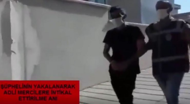 Gündüz vakti kapkaç yapan iki kişi kameralara yakalandı