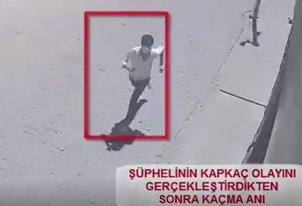 Gündüz vakti kapkaç yapan iki kişi kameralara yakalandı