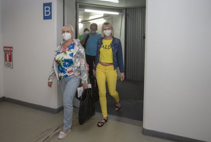 İlk Rus turist kafilesi Antalya'ya indi!