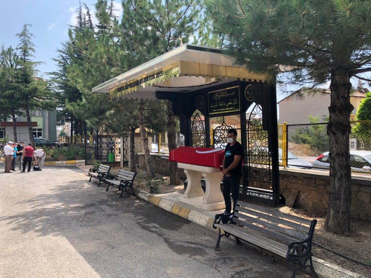 Konya'nın son Kore gazilerinden Mehmet Çoban ebedi yurduna uğurlandı