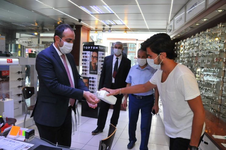 Akşehir'de koronavirüs denetimi