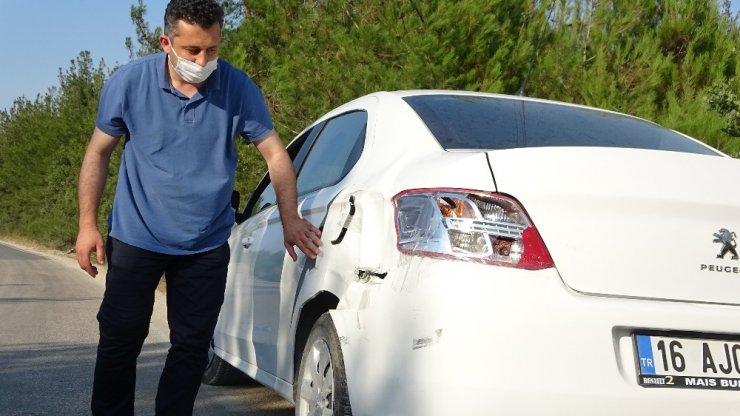 Dedektif gibi iz sürdü, arabasına çarpan aracı buldu