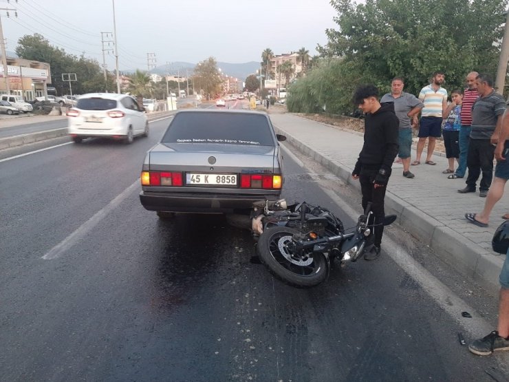 Yola dökülen yağ kazaları peş peşe getirdi