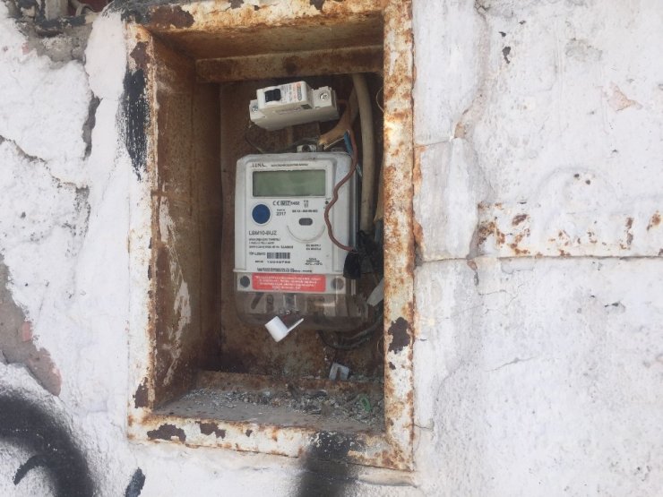 Kiracısı kaçak elektrik kullandı! 84 yaşındaki kadını hapisten korona kurtardı