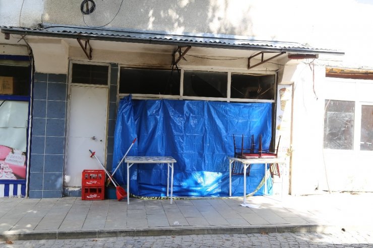 Lokanta sahibi ocağı yakmaya çalışırken ortalık savaş alanına döndü