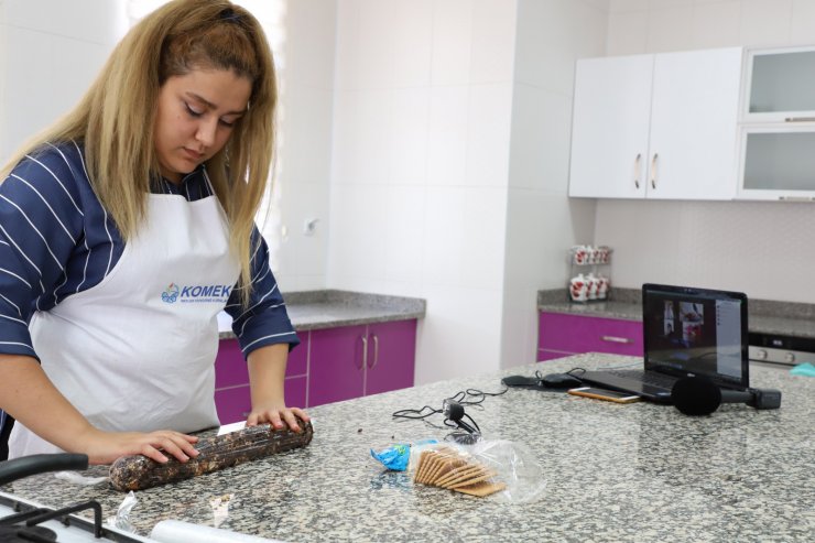 Konya Genç KOMEK Yaz Okulu Amerika ve Fransa'da 10 bin öğrenciye ulaşıyor