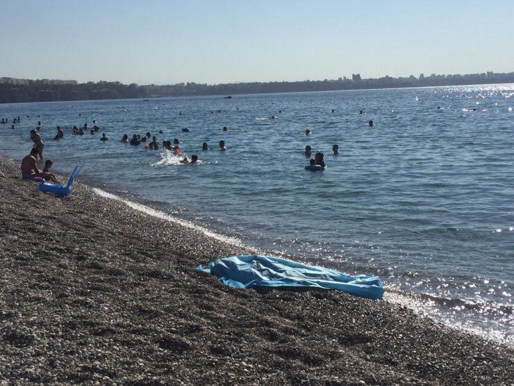 Geriye bastonu ve kıyafetleri kaldı! 85 yaşındaki adam denizden çıkamadı