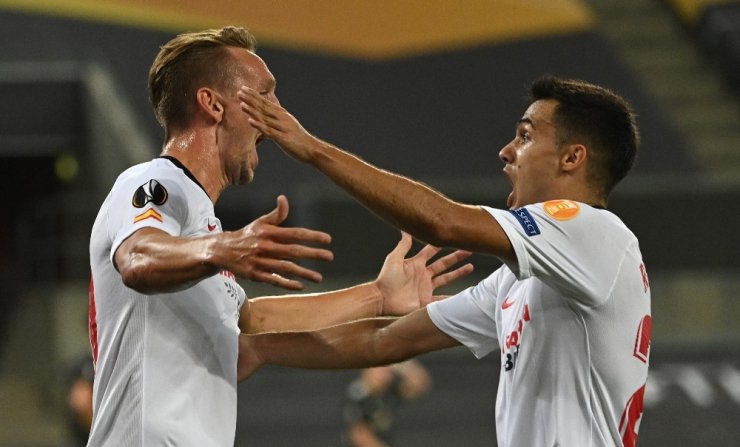 Manchester United'ı 2-1 mağlup eden Sevilla finale çıktı