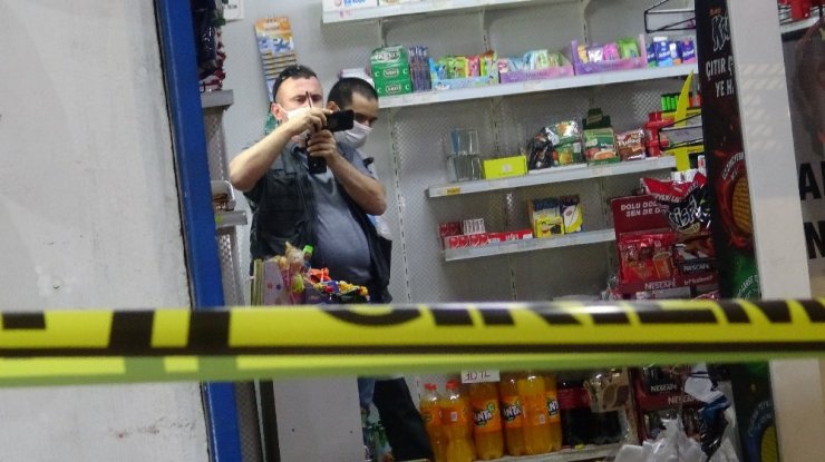 Marketteki alacak verecek kavgası kanlı bitti! 1'i ağır 3 kişi pompalı tüfekle yaralandı