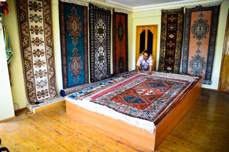Konya'nın hazinesi Ladik halısını yaşatmaya çalışıyor