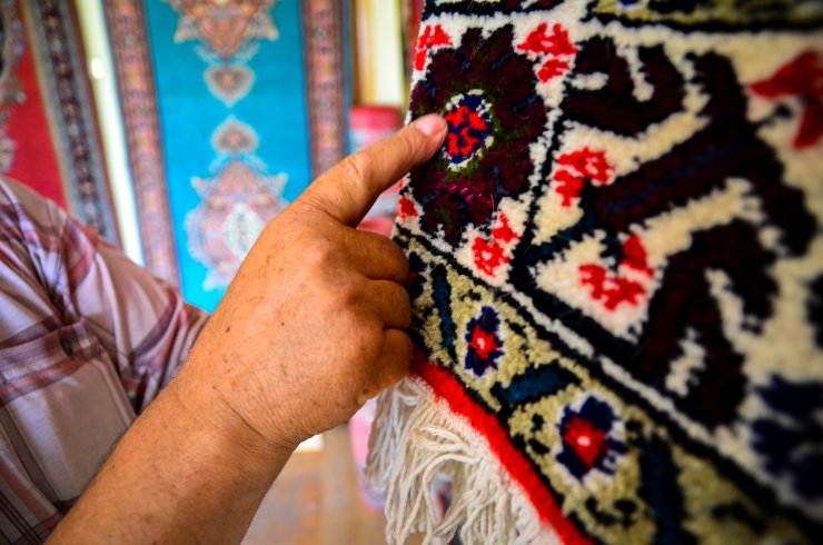 Konya'nın hazinesi Ladik halısını yaşatmaya çalışıyor