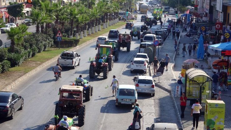 3. Bölgesel LİG'e çıkan takımın maskeli konvoylu lig atlama sevinci