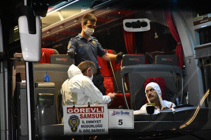 Tırda yakalanan 173 göçmen sınır dışı edilmek otobüslerle üzere Edirne'ye gönderildi