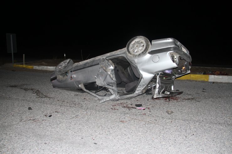 Konya Beyşehir'de otomobil devrildi! 1 ölü 4 yaralı